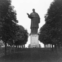 San Carlo statue.jpg