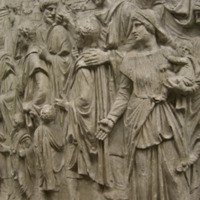 Trajan Column cast EUR frontier women detail KBC.jpg